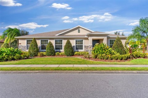 House in Lakeland, Florida 4 bedrooms, 285.58 sq.m. № 1427836 - photo 2