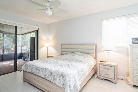 Condo in Lake Worth, Florida, 3 bedrooms  № 1045403 - photo 13