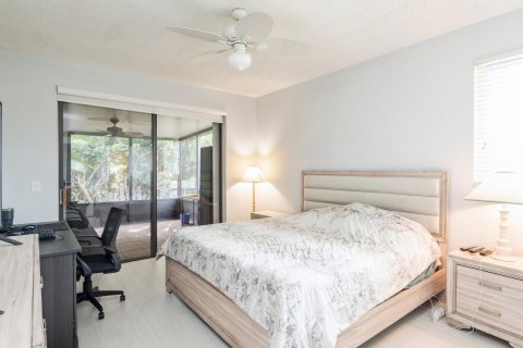 Condo in Lake Worth, Florida, 3 bedrooms  № 1045403 - photo 14