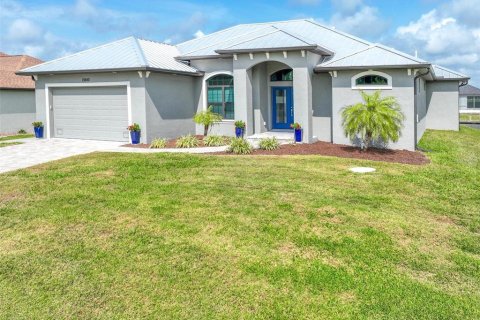Casa en venta en Port Charlotte, Florida, 3 dormitorios, 209.77 m2 № 1045887 - foto 2