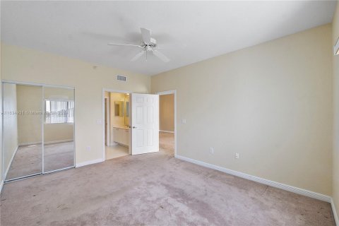 Condo in Tamarac, Florida, 2 bedrooms  № 1304796 - photo 4