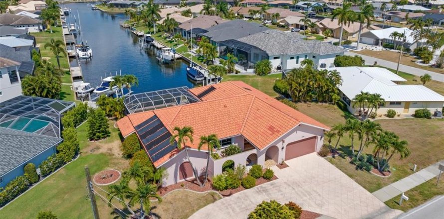 Casa en Punta Gorda, Florida 3 dormitorios, 208.84 m2 № 1219932