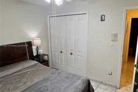 Casa en venta en Miami Lakes, Florida, 3 dormitorios, 177.72 m2 № 1098313 - foto 12