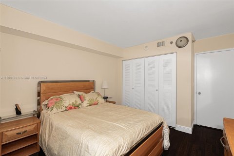 Condo in Aventura, Florida, 2 bedrooms  № 1098261 - photo 21