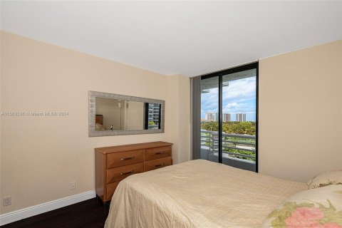 Condo in Aventura, Florida, 2 bedrooms  № 1098261 - photo 20