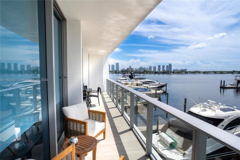 Condominio en venta en North Miami Beach, Florida, 2 dormitorios, 156.26 m2 № 1375848 - foto 21