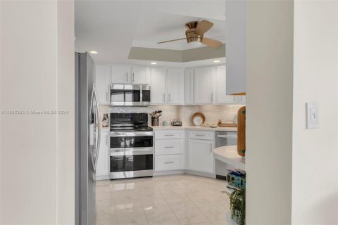 Condominio en venta en Pompano Beach, Florida, 2 dormitorios № 1375809 - foto 19