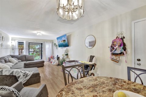 Copropriété à vendre à Hollywood, Floride: 1 chambre, 60.39 m2 № 1331267 - photo 20