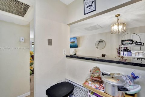 Copropriété à vendre à Hollywood, Floride: 1 chambre, 60.39 m2 № 1331267 - photo 14