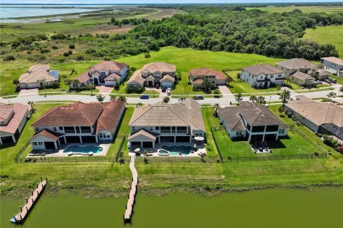 Villa ou maison à vendre à Kissimmee, Floride: 5 chambres, 504.27 m2 № 1386697 - photo 7