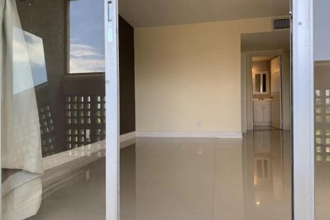 Copropriété à vendre à Lauderhill, Floride: 2 chambres, 102.66 m2 № 1031892 - photo 12