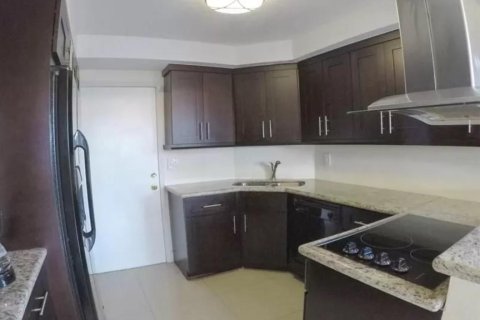 Condo in Lauderhill, Florida, 2 bedrooms  № 1031892 - photo 7