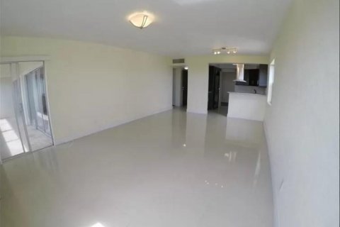 Condominio en venta en Lauderhill, Florida, 2 dormitorios, 102.66 m2 № 1031892 - foto 6