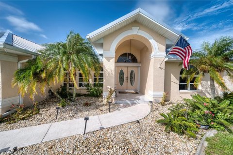 Villa ou maison à vendre à Punta Gorda, Floride: 3 chambres, 187.11 m2 № 1352440 - photo 5