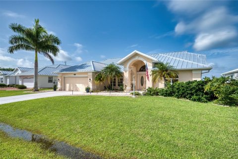 Villa ou maison à vendre à Punta Gorda, Floride: 3 chambres, 187.11 m2 № 1352440 - photo 4