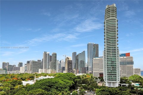 Condominio en venta en Miami, Florida, 2 dormitorios, 126.53 m2 № 1398018 - foto 20