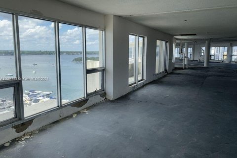 Condominio en venta en North Bay Village, Florida, 3 dormitorios № 1398017 - foto 6