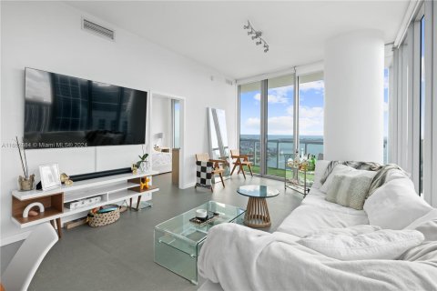 Condominio en venta en Miami, Florida, 2 dormitorios, 122.17 m2 № 1356770 - foto 3