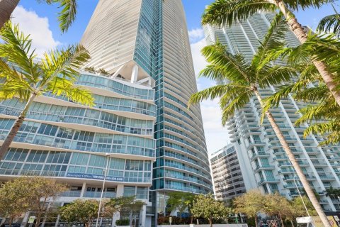 Condominio en venta en Miami, Florida, 2 dormitorios, 122.17 m2 № 1356770 - foto 23