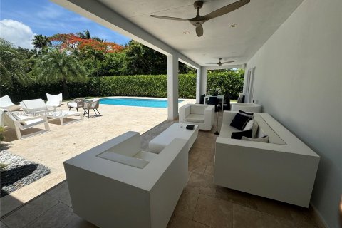 Villa ou maison à vendre à South Miami, Floride: 4 chambres, 307.23 m2 № 1231012 - photo 15