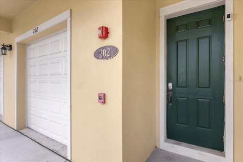 Condo in Orlando, Florida, 2 bedrooms  № 1303845 - photo 2