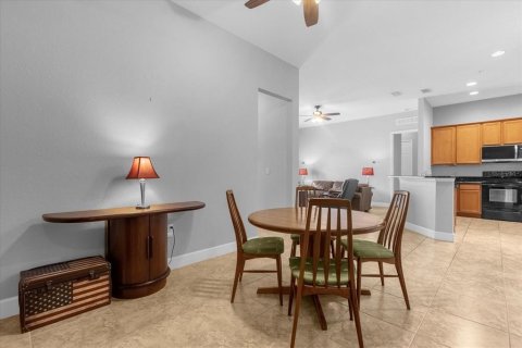 Condo in Orlando, Florida, 2 bedrooms  № 1303845 - photo 6