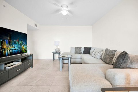 Condominio en venta en Fort Lauderdale, Florida, 1 dormitorio, 72.09 m2 № 1360298 - foto 13