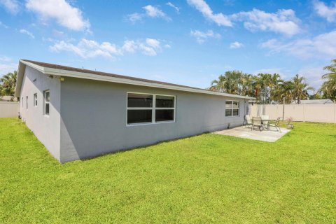 Villa ou maison à vendre à Palm Beach Gardens, Floride: 4 chambres, 253.44 m2 № 1171431 - photo 18