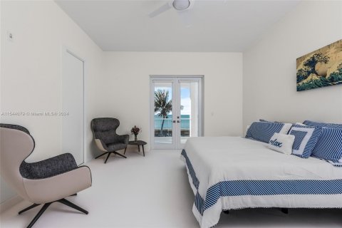 Casa en venta en Key Largo, Florida, 8 dormitorios, 831.38 m2 № 1045109 - foto 27