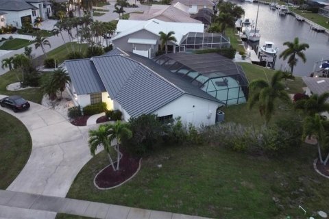 Villa ou maison à vendre à Punta Gorda, Floride: 3 chambres, 160.81 m2 № 1020805 - photo 13