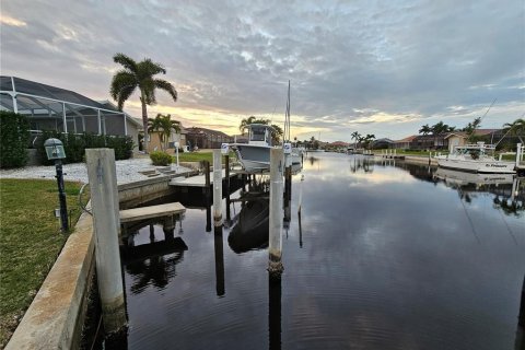 Villa ou maison à vendre à Punta Gorda, Floride: 3 chambres, 160.81 m2 № 1020805 - photo 28