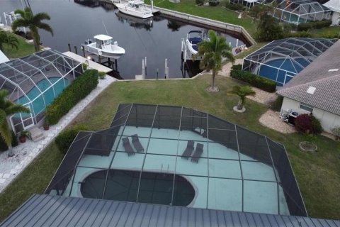 Villa ou maison à vendre à Punta Gorda, Floride: 3 chambres, 160.81 m2 № 1020805 - photo 10