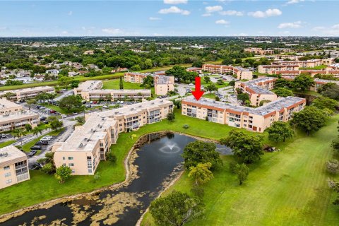 Copropriété à vendre à Sunrise, Floride: 2 chambres, 78.97 m2 № 1395273 - photo 25