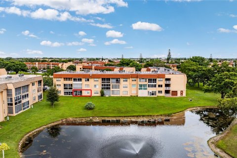 Condo in Sunrise, Florida, 2 bedrooms  № 1395273 - photo 22