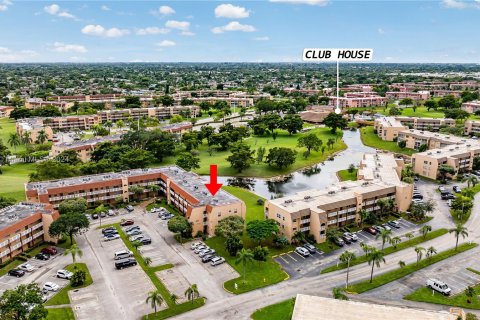 Condo in Sunrise, Florida, 2 bedrooms  № 1395273 - photo 24