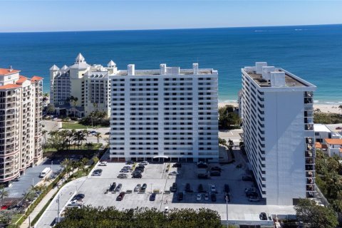 Condo in Fort Lauderdale, Florida, 2 bedrooms  № 1026240 - photo 12