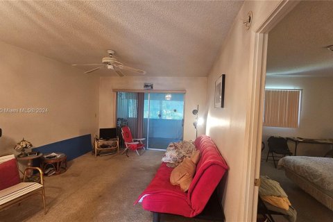 Condo in Margate, Florida, 1 bedroom  № 1331265 - photo 4