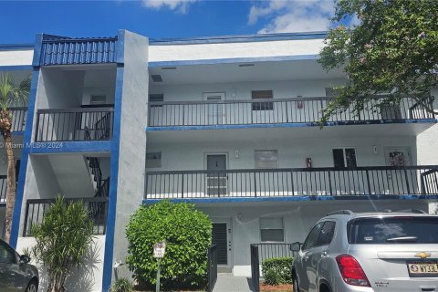 Condo in Margate, Florida, 1 bedroom  № 1331265 - photo 14