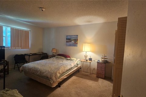 Condo in Margate, Florida, 1 bedroom  № 1331265 - photo 5