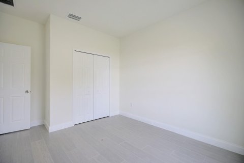 Casa en venta en Sebring, Florida, 4 dormitorios, 172.8 m2 № 1045459 - foto 9