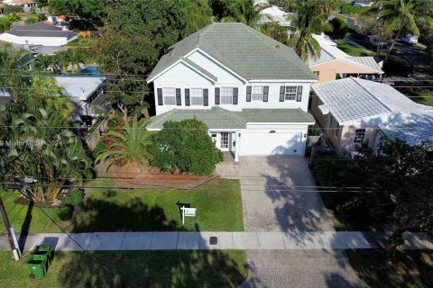 Villa ou maison à vendre à Fort Lauderdale, Floride: 4 chambres, 239.69 m2 № 1073401 - photo 2