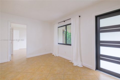 Casa en venta en Oakland Park, Florida, 3 dormitorios, 108.88 m2 № 1071883 - foto 3