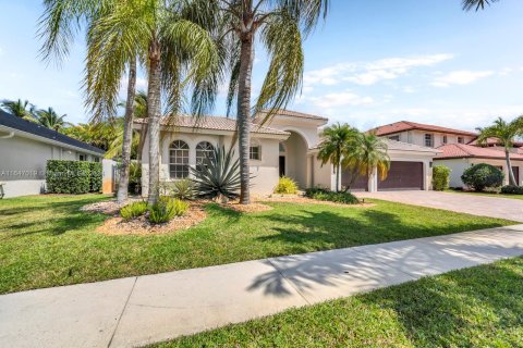 Villa ou maison à vendre à Miramar, Floride: 4 chambres, 287.25 m2 № 1329596 - photo 2