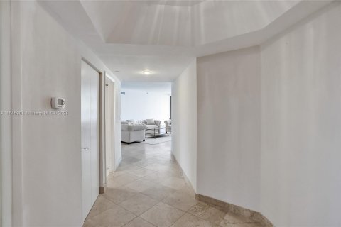 Copropriété à vendre à Aventura, Floride: 2 chambres, 177.26 m2 № 1329597 - photo 25