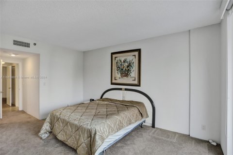 Condo in Aventura, Florida, 2 bedrooms  № 1329597 - photo 30