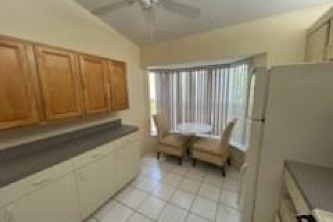 House in Hobe Sound, Florida 2 bedrooms, 120.68 sq.m. № 1216319 - photo 19