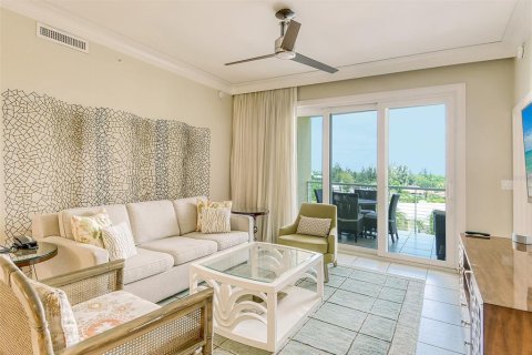 Condo in Sarasota, Florida, 3 bedrooms  № 1273303 - photo 8