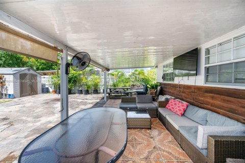 Immobilier commercial à vendre à Miami, Floride: 155.8 m2 № 1388056 - photo 19