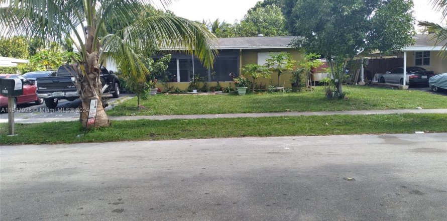 House in Margate, Florida 3 bedrooms, 133.22 sq.m. № 1059336