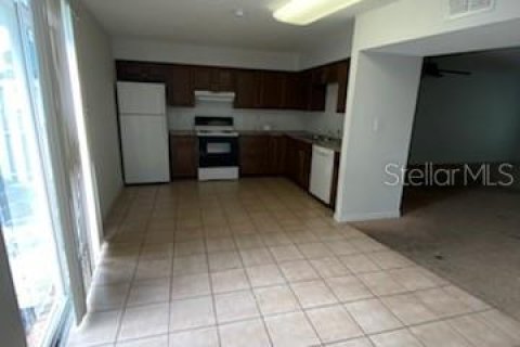 Condo in Winter Haven, Florida, 2 bedrooms  № 1383288 - photo 2